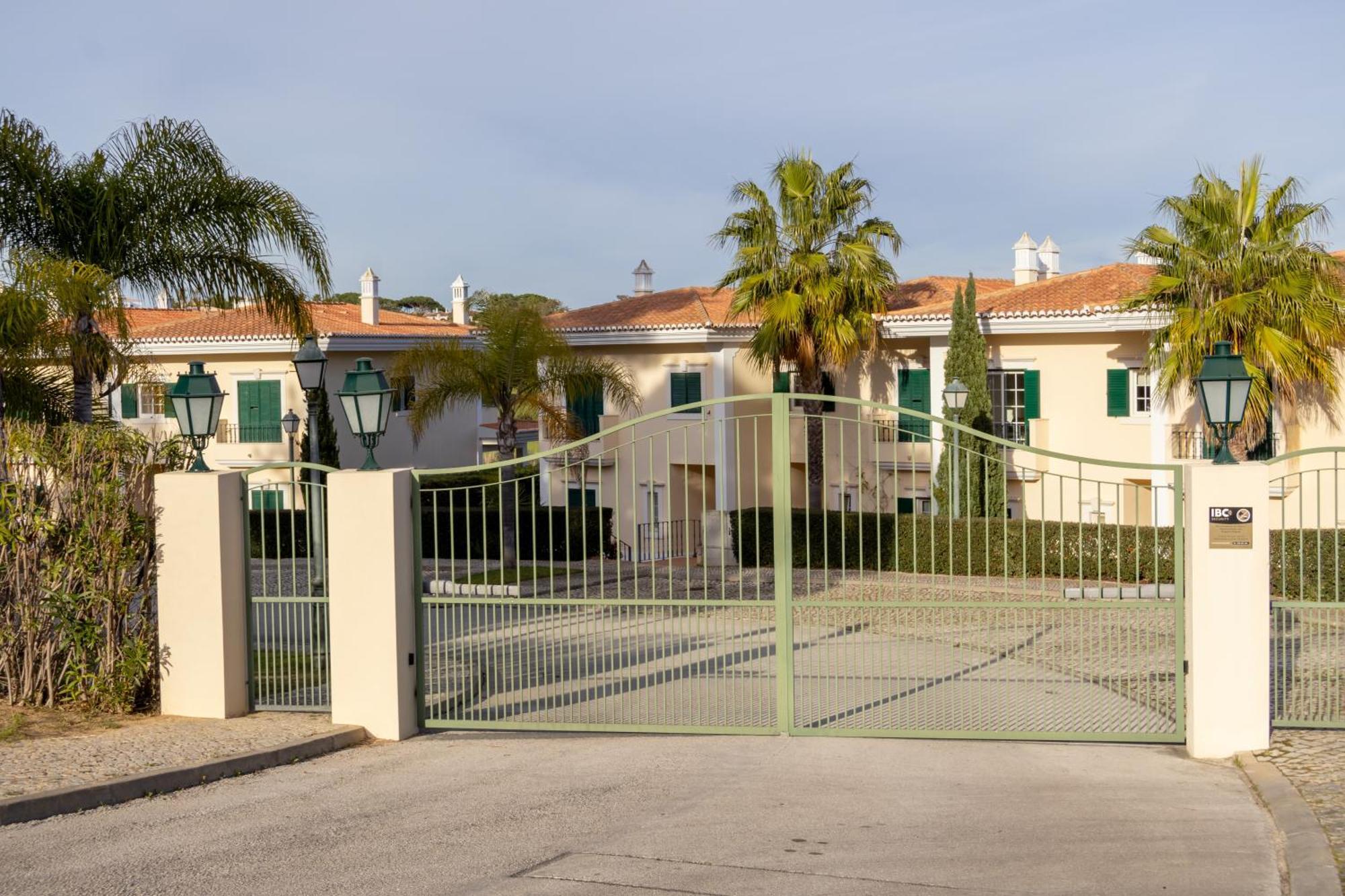 Quinta Do Golfside Retreat